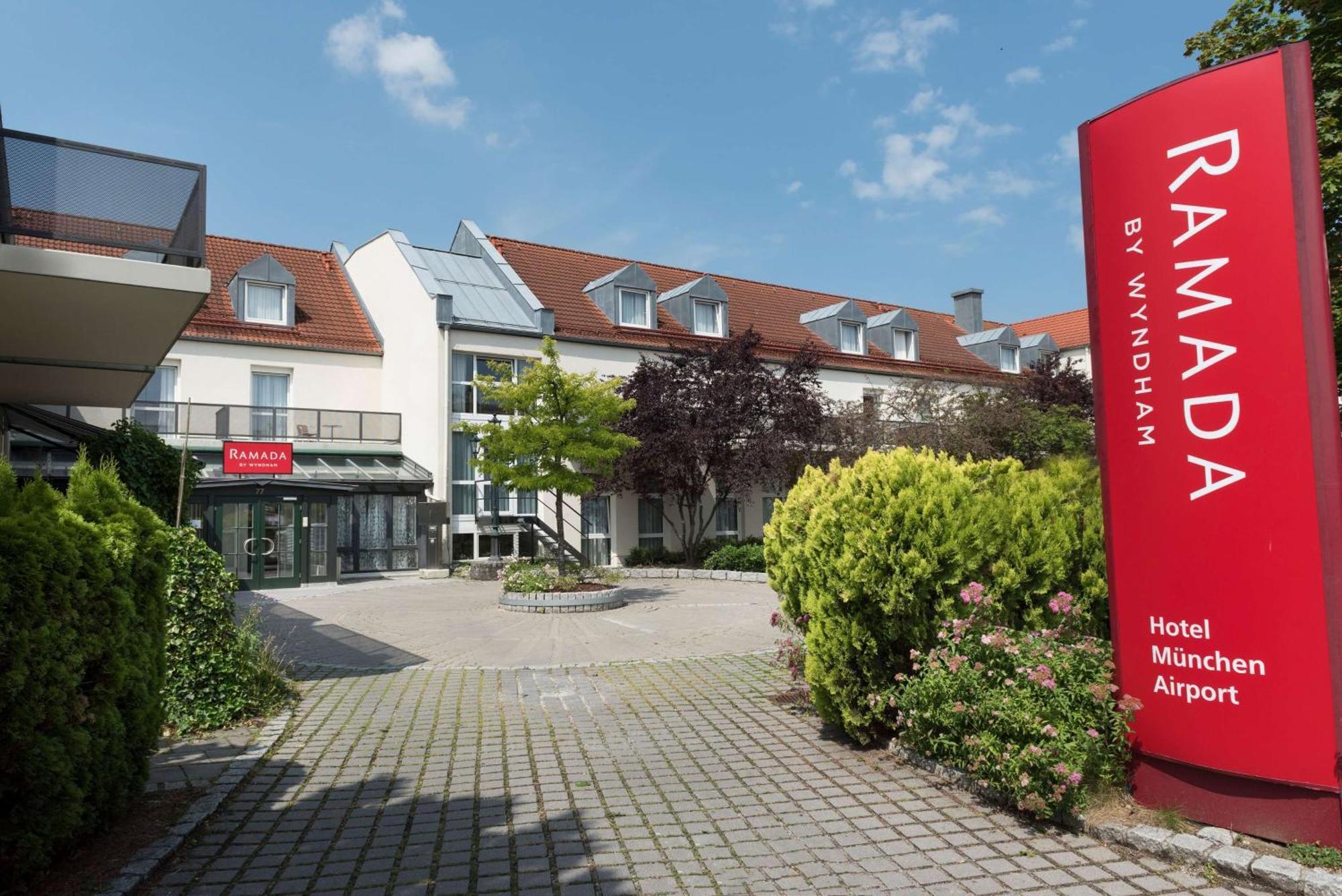 Ramada By Wyndham Munchen Airport Hotel Schwaig bei Nürnberg Kültér fotó